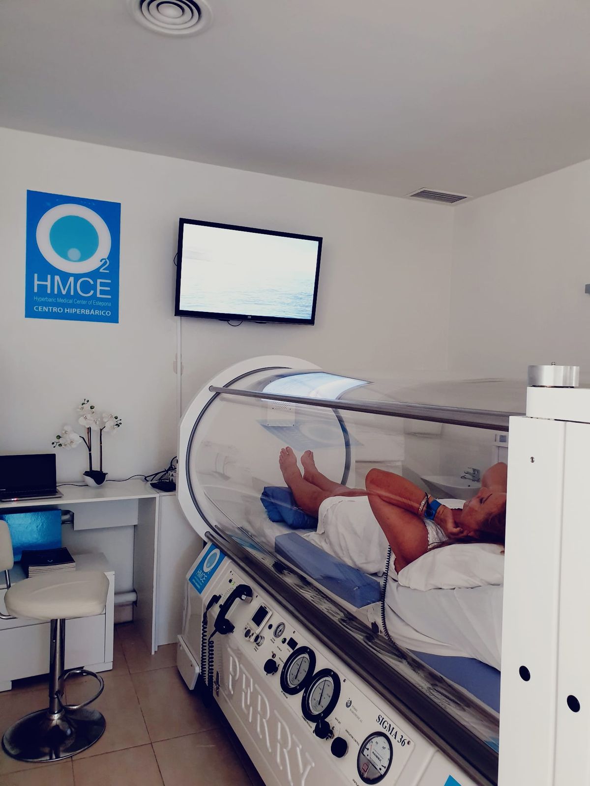 Hyperbaric Oxygen Therapy at Epsom Cryo Spa for deep relaxation